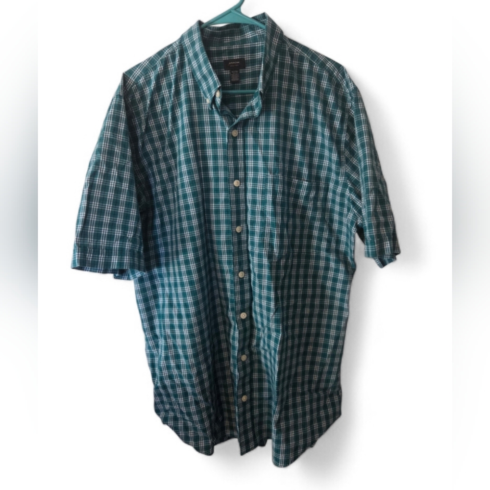 Men's Teal Plaid Short-Sleeve Button-Up Shirt